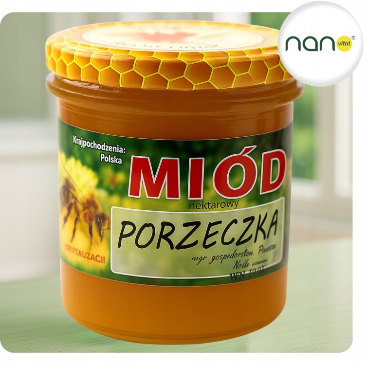 Szklany słoik 420 g czystego miodu nektarowego porzeczka, naturalnego produktu pszczelego, z wyraźną etykietą.